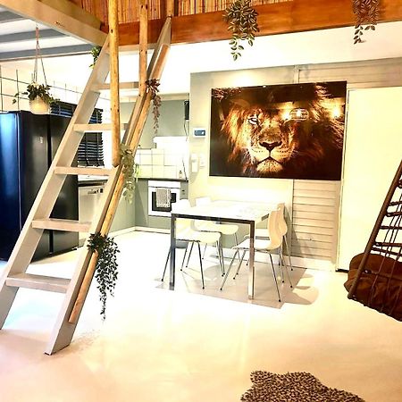 Jungle Style Lodge With Jacuzzi ,Sauna And Garden Near Amsterdam Vijfhuizen Exterior foto